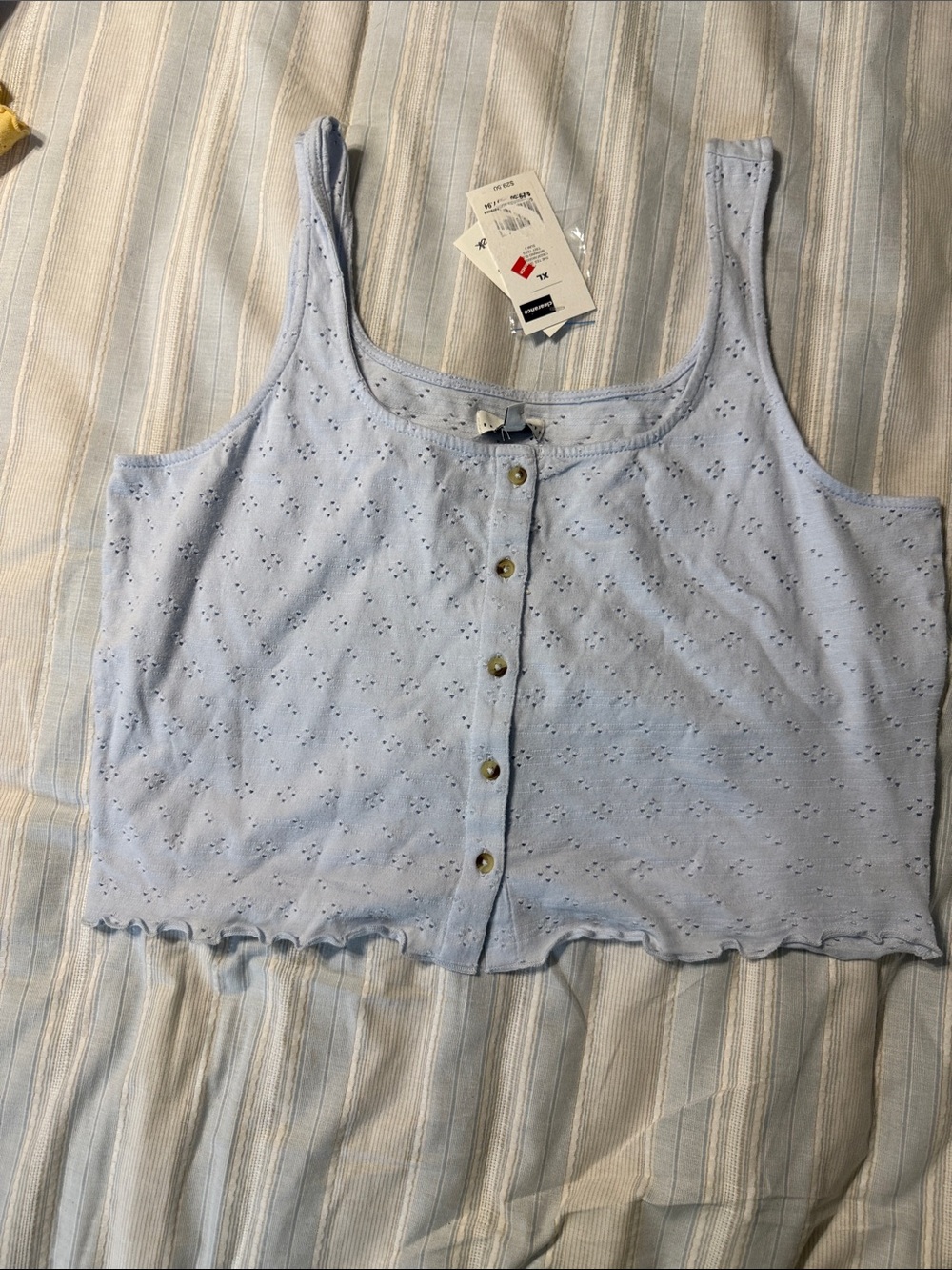 True Craft Light Blue Eyelet Button-Front Crop Tank